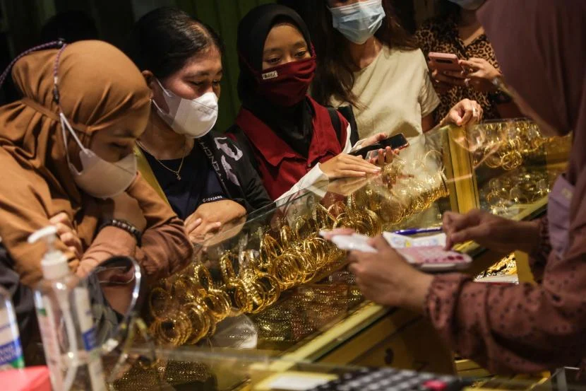 40 Tahun Jual Beli Emas di Coyutan Solo: Strategi Ibu Ini Menghindari Barang Curian