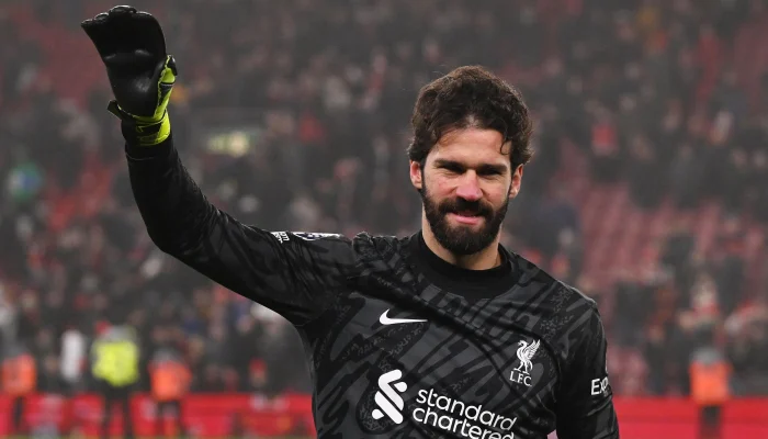Alisson Becker Siap Tinggalkan Liverpool, Juventus Menanti Kiper Bintang di Turin