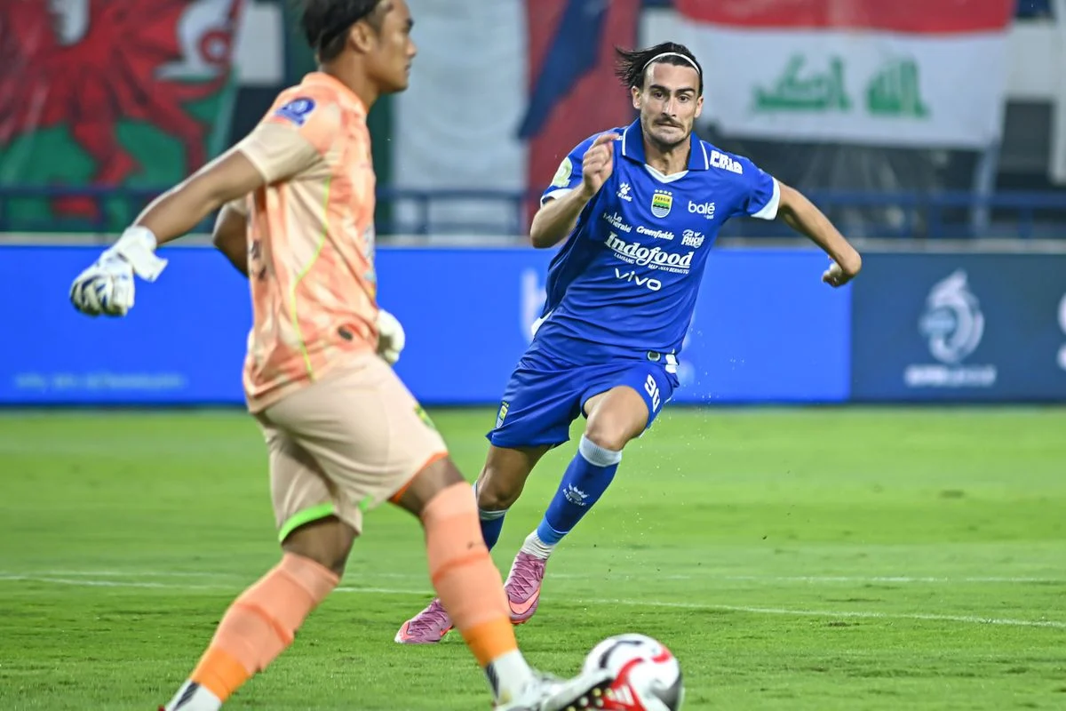 Andrew Jung Kembali Bertenaga, Persib Siap Gigit Dewa United Meski Ada Satu Patah Tulang dan Satu Pemain Bermasalah