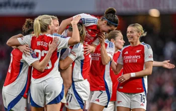 Arsenal Women Hancurkan Leicester 7-0, Memperpanjang Juara WSL dan Tantangan Manchester City