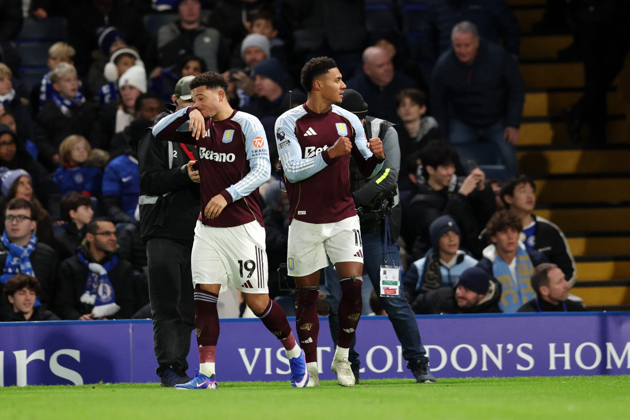 Aston Villa Siap Menaklukkan Nottingham Forest di Semifinal Europa League Sambil Atasi Tantangan Pembangunan North Stand