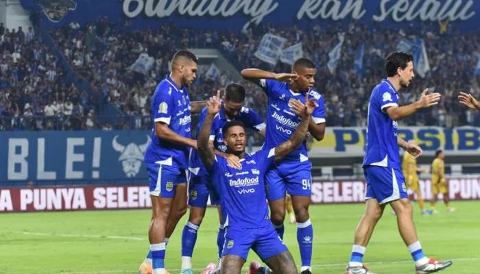 Bojan Hodak Optimis Persib Bandung Tetap di Puncak, Tekankan Perbaikan Finishing Menjelang Laga Bhayangkara