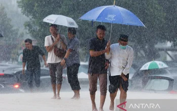 Cuaca Jakarta Hari Ini: Hujan Ringan Berpotensi Guyur, Waspada Aktivitas Siang