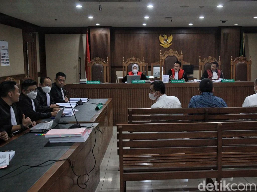 Delapan Terdakwa Korupsi RPTKA Hadapi Vonis Hari Ini, Apa Dampaknya?