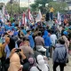 Demo Kaltim 21 April: Massa Ratusan Ribu Guncang Samarinda, Gubernur Rudy Mas’ud Dihujani Tuntutan Audit Anggaran