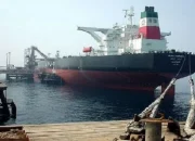 Detik-detik Tembak Kapal Kargo Iran oleh Perusak AS di Teluk Oman, Krisis Memuncak