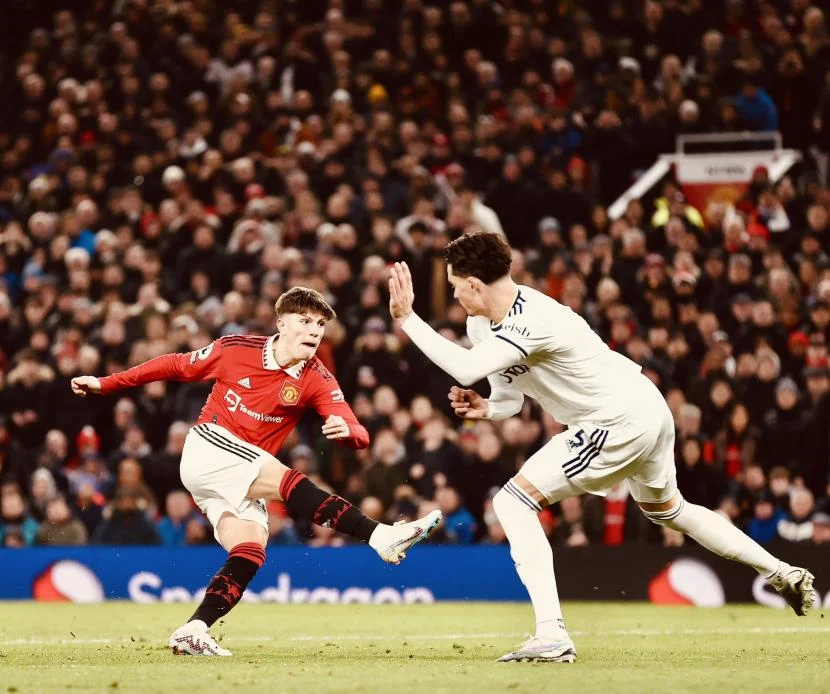 Drama di Old Trafford: Manchester United Tertinggal 2-0 oleh Leeds United, Noah Okafor Ganda Gol