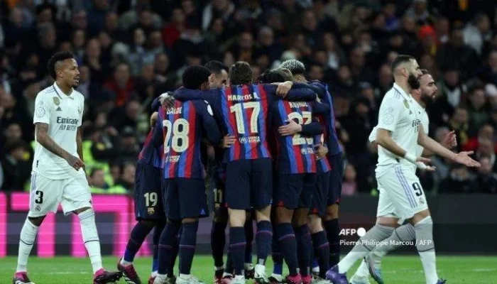 Drama La Liga: Real Madrid Gigit Jari di Santiago Bernabeu, Barcelona Tetap Memimpin