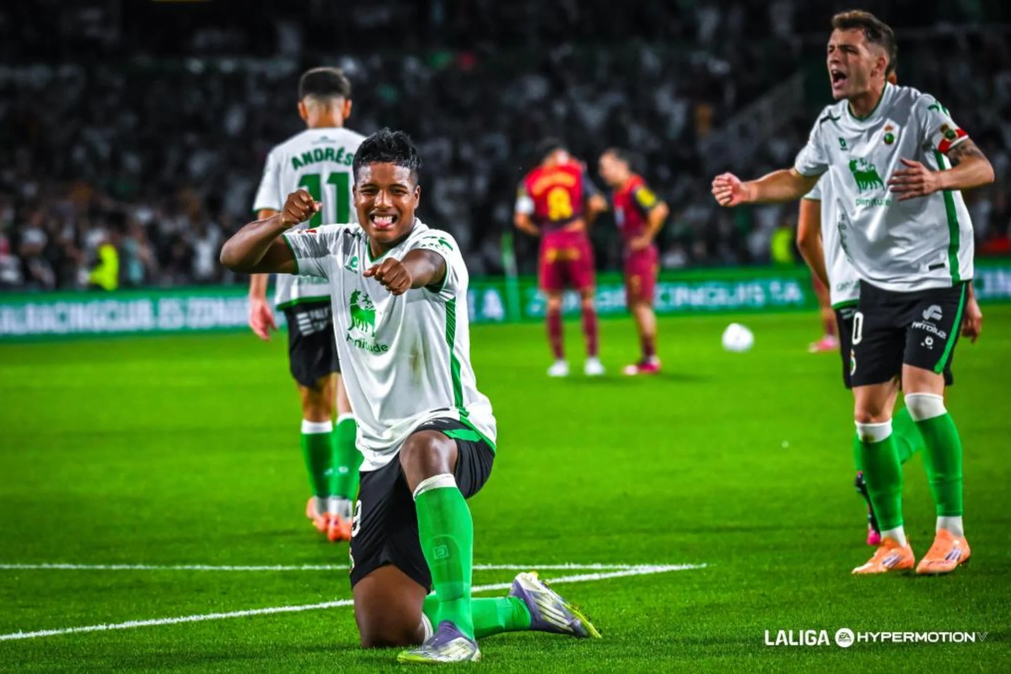 Drama Menegangkan di Anoeta: Real Sociedad B Tertahan oleh Racing Santander dalam Duel LaLiga Hypermotion