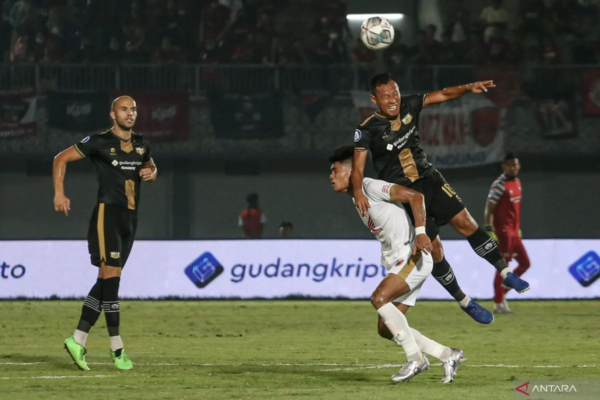 Fadly Alberto Ungkap Alasan di Balik Tendangan Kungfu ke Pemain Dewa United U-20