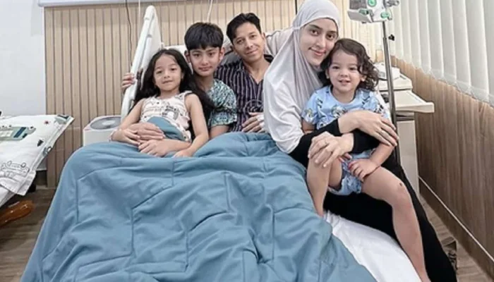 Fairuz A Rafiq Ungkap Batasan Keluarga Suami di Tengah Hoaks Perceraian yang Mengguncang Karier