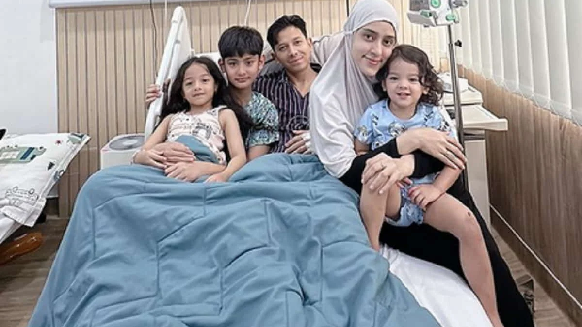Fairuz A Rafiq Ungkap Batasan Keluarga Suami di Tengah Hoaks Perceraian yang Mengguncang Karier