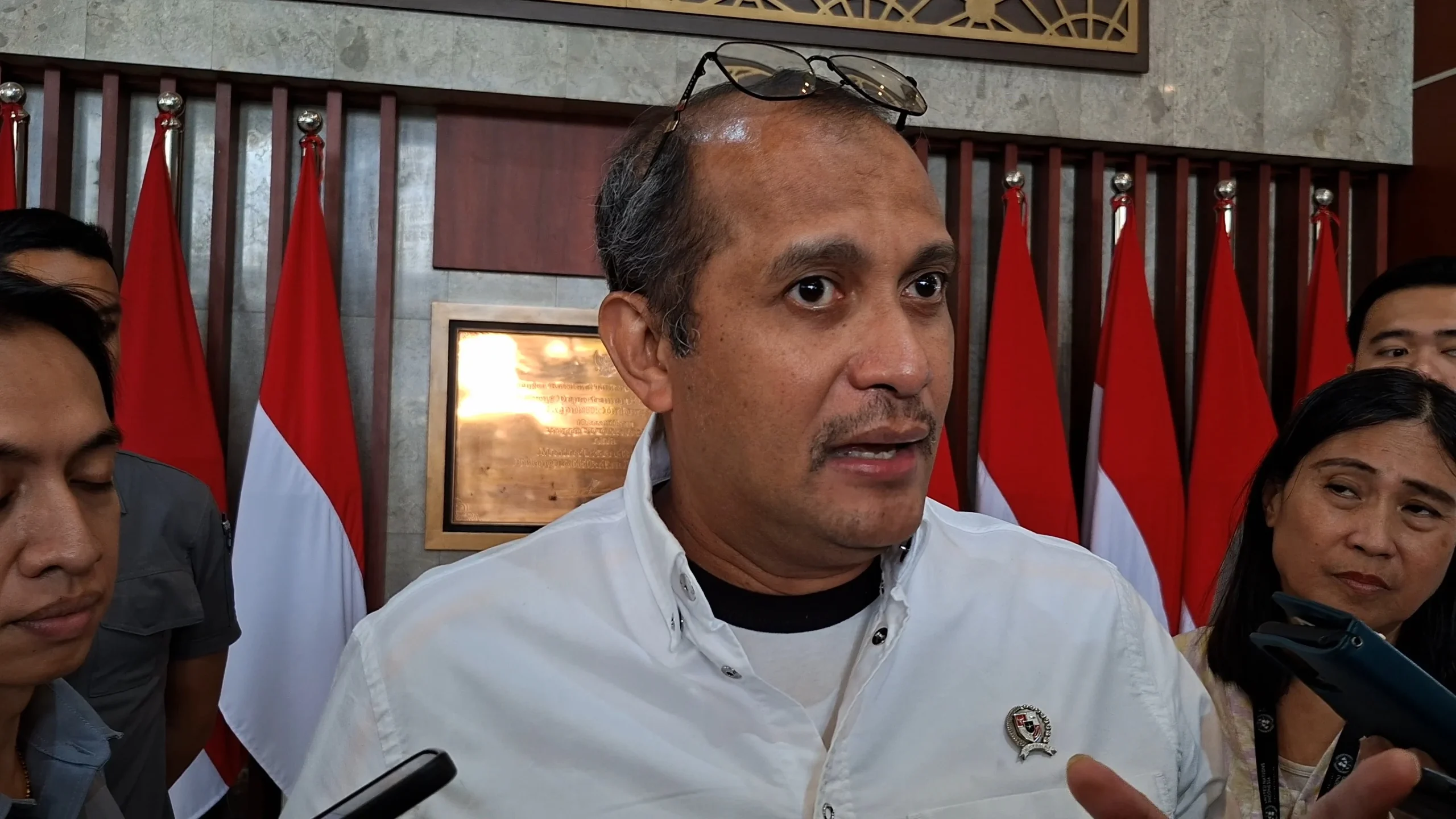 Feri Amsari: KUHP Baru Buka Jalan Mengadili Netanyahu, Menteri HAM Tolak Politisasi Kritik