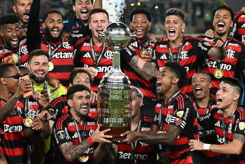 Flamengo Medellín: Goleada 4-1 di Maracanã Bawa Poin Sempurna Grup A Libertadores 2026