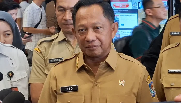 Gelombang OTT Kepala Daerah Memicu Seruan Evaluasi Pilkada Langsung, Tito Karnavian Tegaskan Rakyatlah Penentu