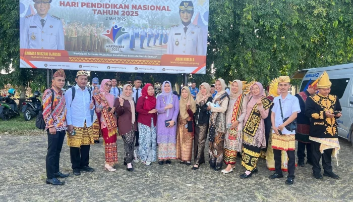 Hardiknas 2026: Dari Upacara Pendidikan hingga Reshuffle Kabinet dan Drama Sepak Bola Nasional