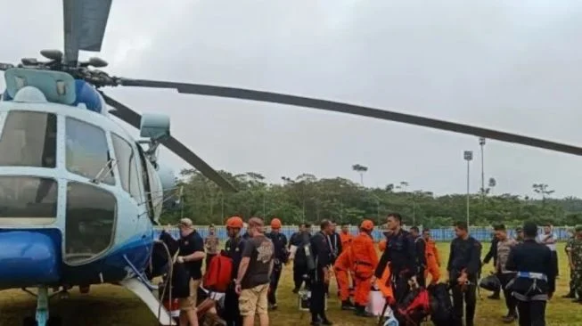 Helikopter Sekadau Jatuh, Seluruh Delapan Penumpang Meninggal; Evakuasi 6,5 Jam dan Identifikasi Selesai