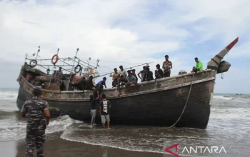 Kapal Pengungsi Rohingya Terbalik di Laut Andaman, 250 Penumpang Hilang dalam Tragedi Laut