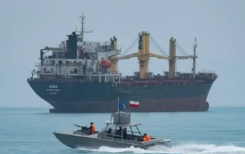 Kapal Tanker China Tembus Blokade AS di Selat Hormuz: Implikasi Geopolitik dan Pasokan Energi Global