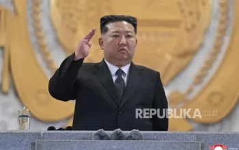 Kim Jong-un Puji Tentara Korut yang Mengorbankan Nyawa di Ukraina dalam Upacara Monumen Mengharukan