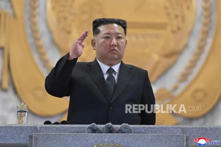 Kim Jong-un Puji Tentara Korut yang Mengorbankan Nyawa di Ukraina dalam Upacara Monumen Mengharukan