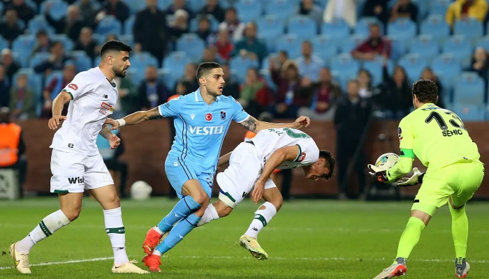 Konyaspor vs Trabzonspor: Kemenangan 2-1 Konyaspor di Medaş Membuka Pintu Poin Penting