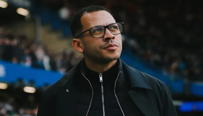 Liam Rosenior Buru Hasil Sekarang: Tekanan, Dukungan Pemilik, dan Tantangan Besar Chelsea di Liga Inggris