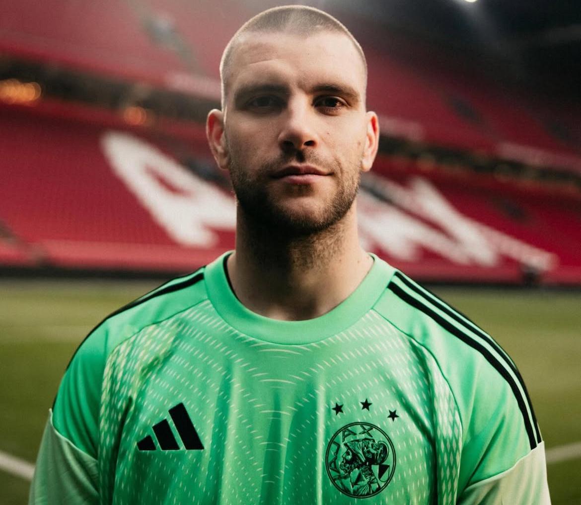 Maarten Paes Bawa Ajax Menang 2-0 di Breda, Clean Sheet Keempat dan Rating Tinggi