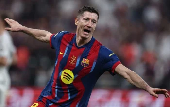 Masa Depan Robert Lewandowski di Barcelona Memanas, Legenda Polandia: Jangan Mau Direndahkan!
