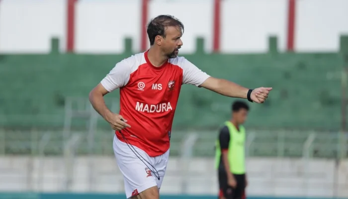 Mauricio Souza Keluhkan Persiapan Singkat, Fokus pada Finishing Jelang Persija vs Persis Solo