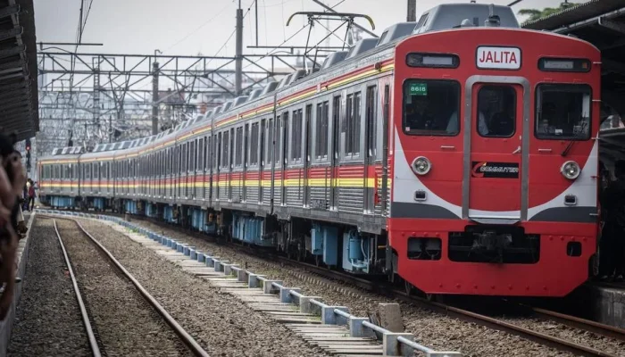 Mengungkap 27 April: Tragedi KRL di Bekasi dan Jejak Sejarah Penting Indonesia