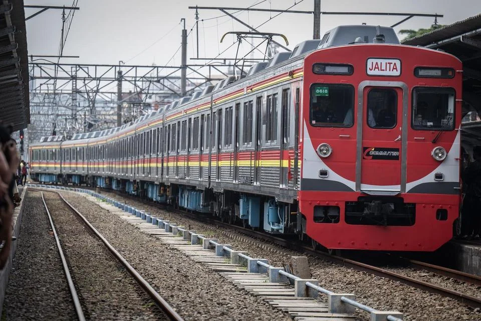 Mengungkap 27 April: Tragedi KRL di Bekasi dan Jejak Sejarah Penting Indonesia