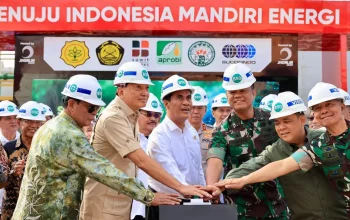 Menteri Pertanian Umumkan Stop Impor Solar, Dorong B50 Berbasis Sawit, dan Pantau Stok Beras Tertinggi di BULOG