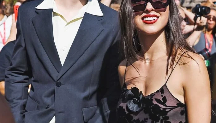 Olivia Rodrigo Ungkap Inspirasi Lagu “Drop Dead” yang Diduga tentang Louis Partridge, Geminis Asal London