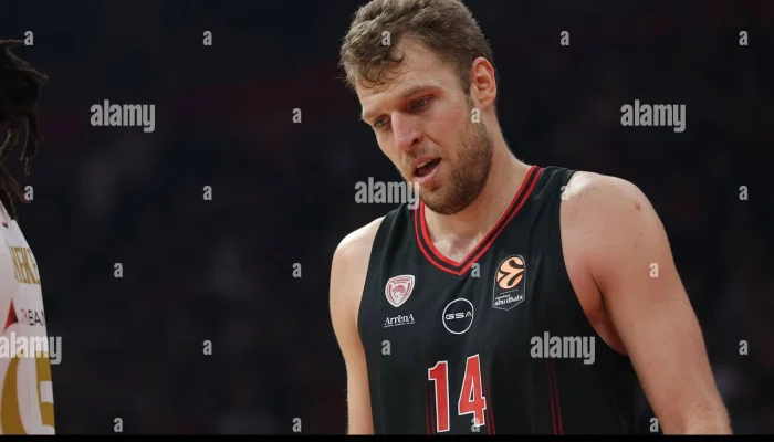Olympiacos Mengguncang EuroLeague 2025-26: MVP Vezenkov dan Desakan Transfer Stefan de Vrij