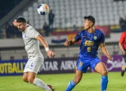 Persib Nyaris Tergelincir, Bojan Hodak Soroti Insiden Kartu Merah & Mental Pemain