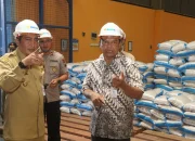 Prabowo Sidak Gudang Bulog Magelang, Pastikan Stok Beras Aman di Tengah Krisis Global