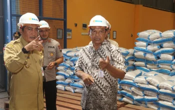 Prabowo Sidak Gudang Bulog Magelang, Pastikan Stok Beras Aman di Tengah Krisis Global