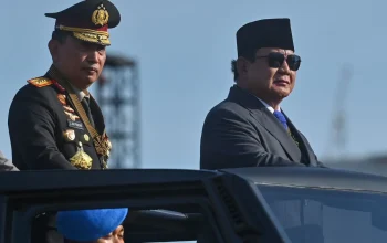 Prabowo Subianto Gelar Pertemuan Empat Mata dengan Kapolri, Fokus pada Keamanan Nasional dan Reformasi Kepolisian