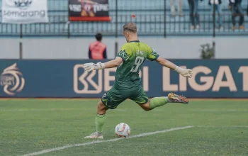 Sonny Stevens Raih 100 Penampilan Bersama Dewa United, Persib Jadi Saksi Sejarah