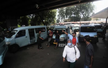 Sopir Angkot Bakar Rekan di Tanah Abang, Insiden Memicu Keprihatinan Publik