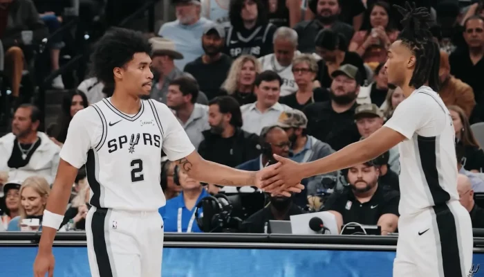Stephon Castle Bawa Spurs Menang Dramatis di Game 3, Catat Sejarah Bersama Dylan Harper