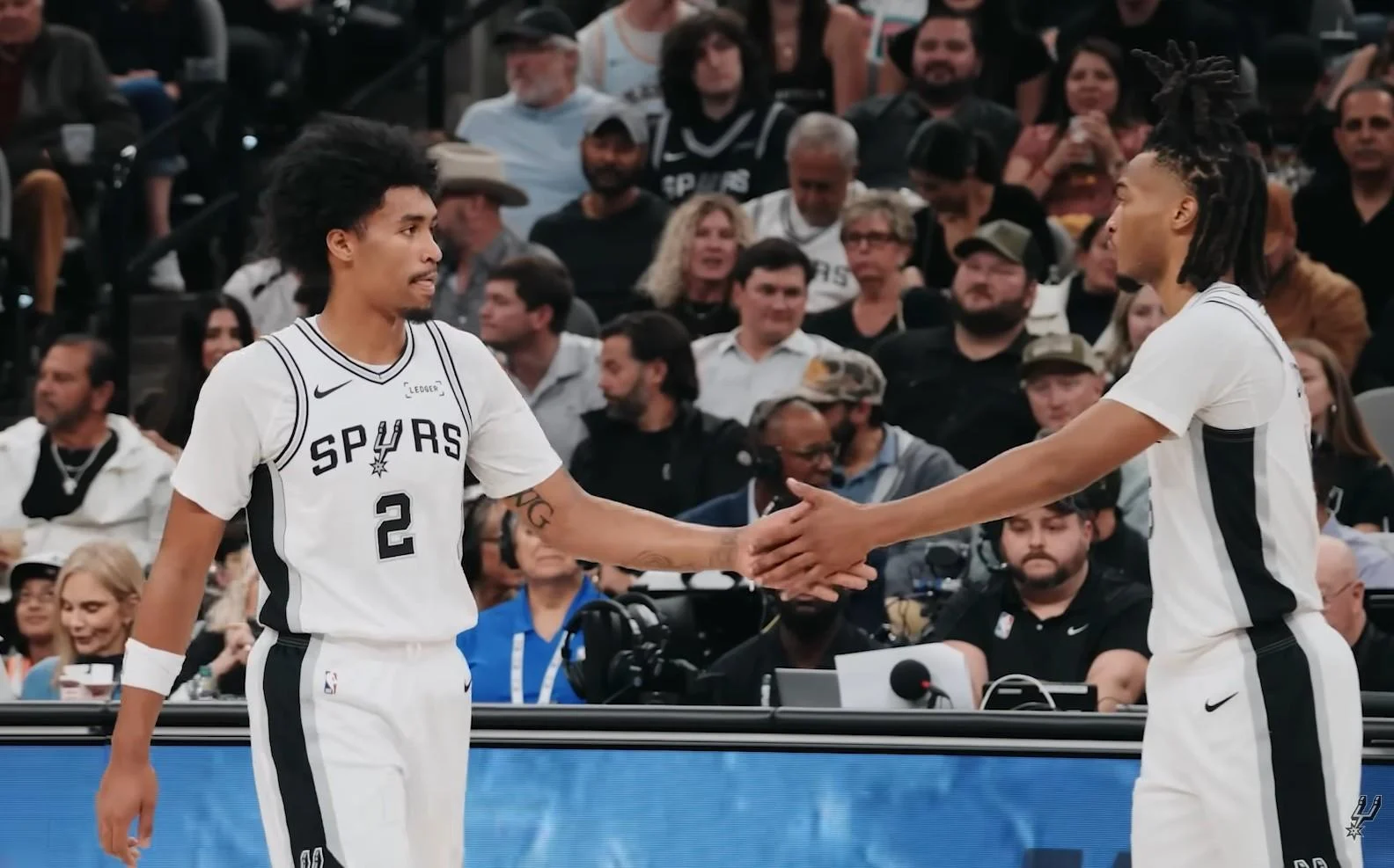 Stephon Castle Bawa Spurs Menang Dramatis di Game 3, Catat Sejarah Bersama Dylan Harper