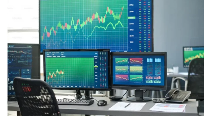 Suspensi BEI atas Lonjakan Spektakuler Saham WBSA: Harga Meroket 691% di Tengah Gejolak Rupiah dan Minyak