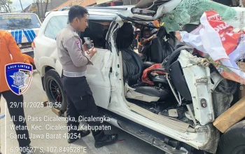 Tragedi di Abiansemal: Mahasiswa 19 Tahun Tewas Tabrakan Truk Parkir, Keluarga Berduka