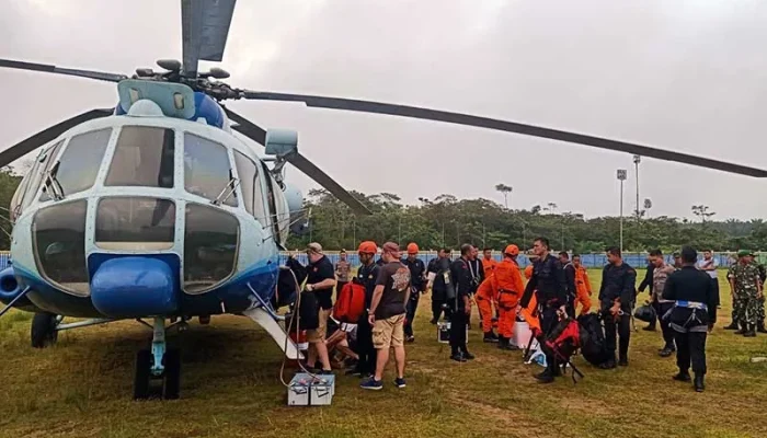 Tragedi Helikopter PK-CFX: Delapan Jiwa Gugur di Sekadau, Evakuasi Terkendala Medan Terjal
