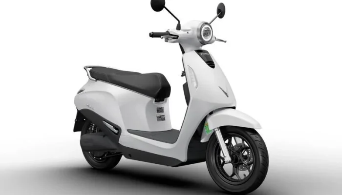 VinFast Evo 2026 Resmi Meluncur: Motor Listrik Retro‑Modern dengan Swap Baterai Cepat dan GPS Tracker