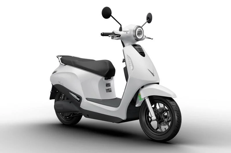 VinFast Evo 2026 Resmi Meluncur: Motor Listrik Retro‑Modern dengan Swap Baterai Cepat dan GPS Tracker