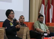 Abbie Chatfield Menghadapi Kritik dan Kontroversi: Dari Hubungan Terbuka hingga Isu Politik