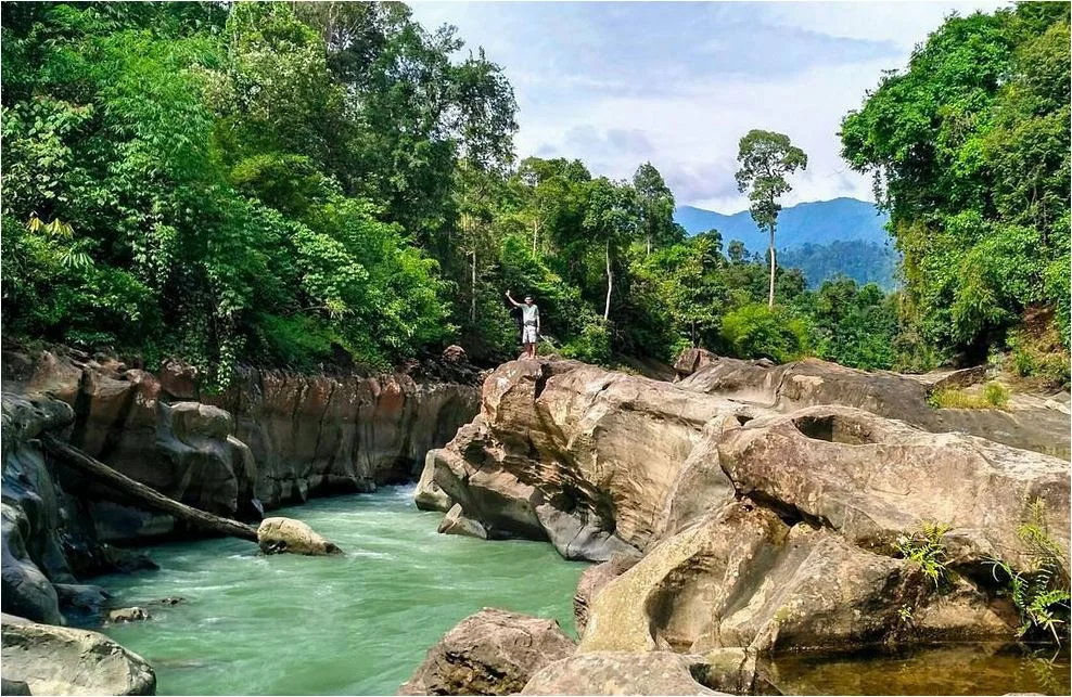 Aceh Tamiang dan Gunung Padang: Dua Lokasi yang Menarik Perhatian
